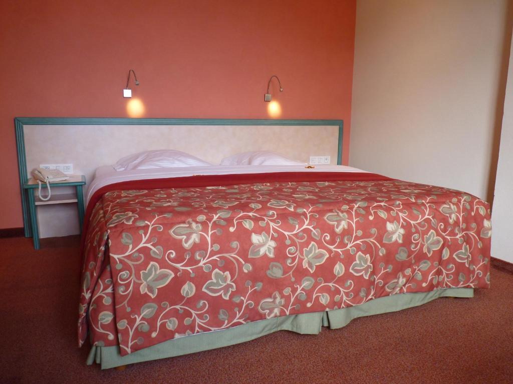 Les Tilleuls Hotel Jupille Esterno foto