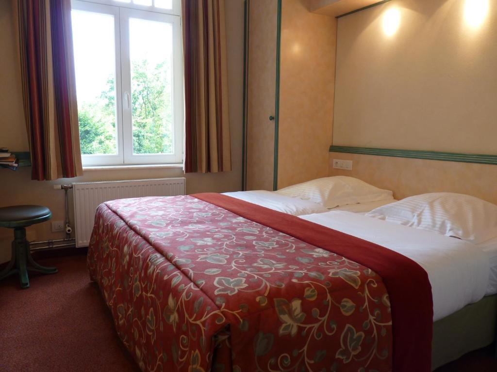 Les Tilleuls Hotel Jupille Esterno foto